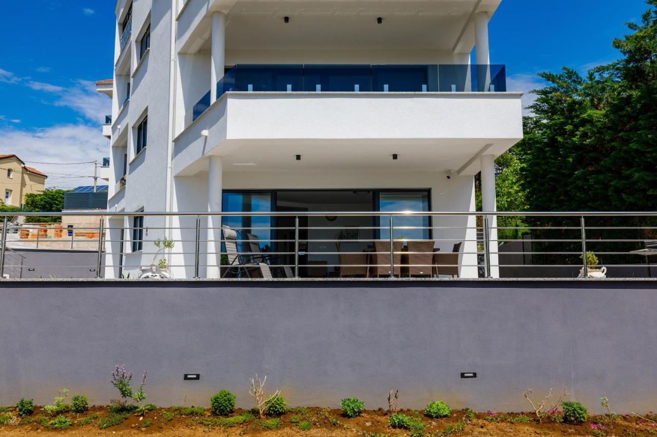 Apartment "Villa M" Kostrena Kültér fotó